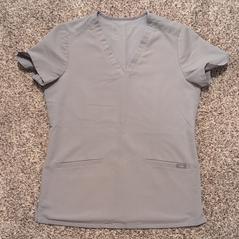 Figs Women's Casma 3 Pocket Scrub Top